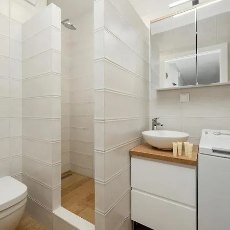Apartament Jasny Blisko Starego Miasta We Wroclawiu By Rent Like *