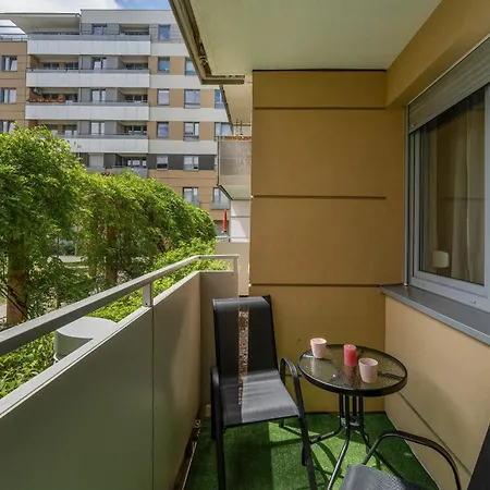 Jasny Blisko Starego Miasta We Wroclawiu By Rent Like Apartament